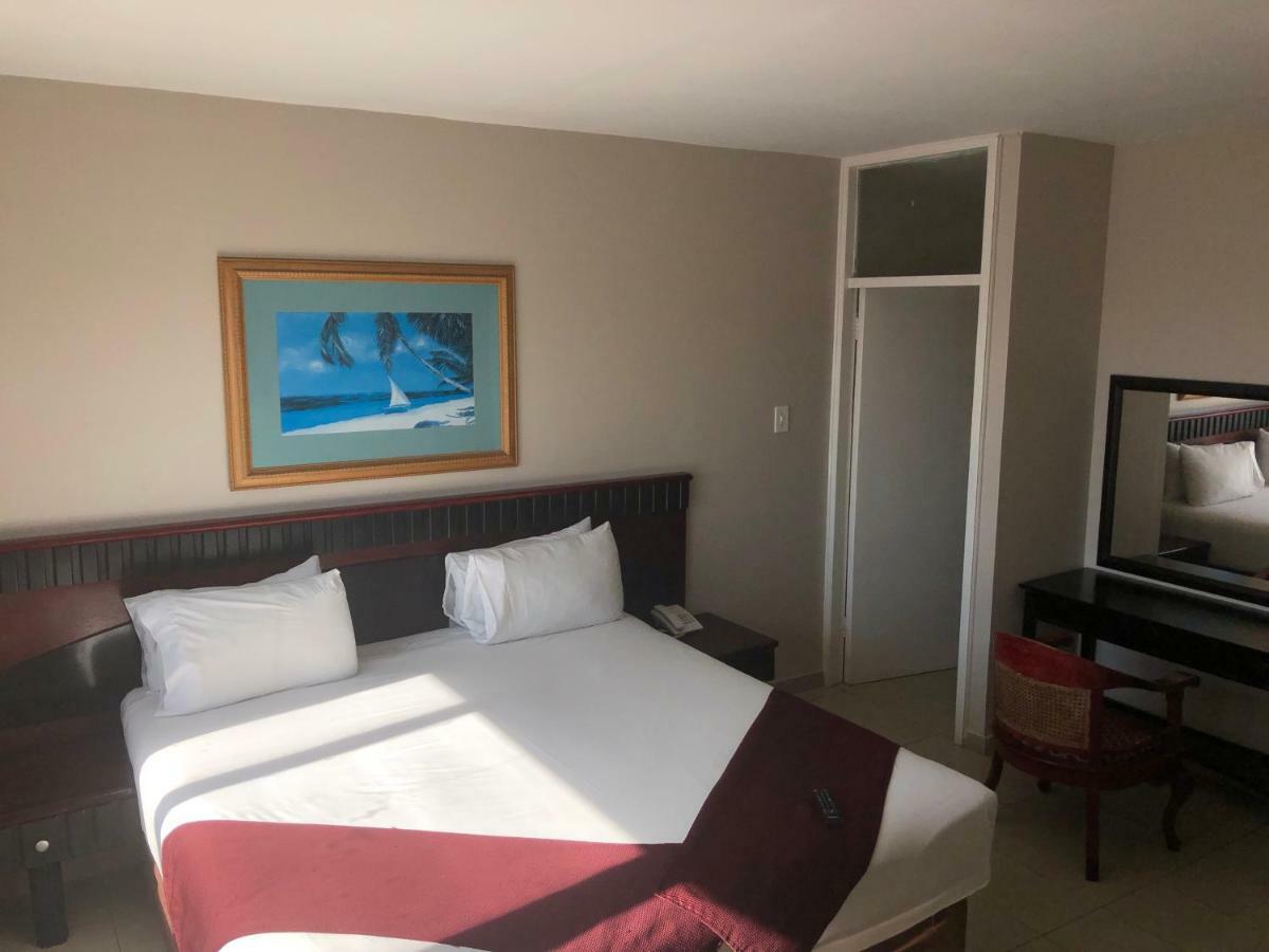 Coastlands Durban Self Catering Holiday Apartments Екстериор снимка